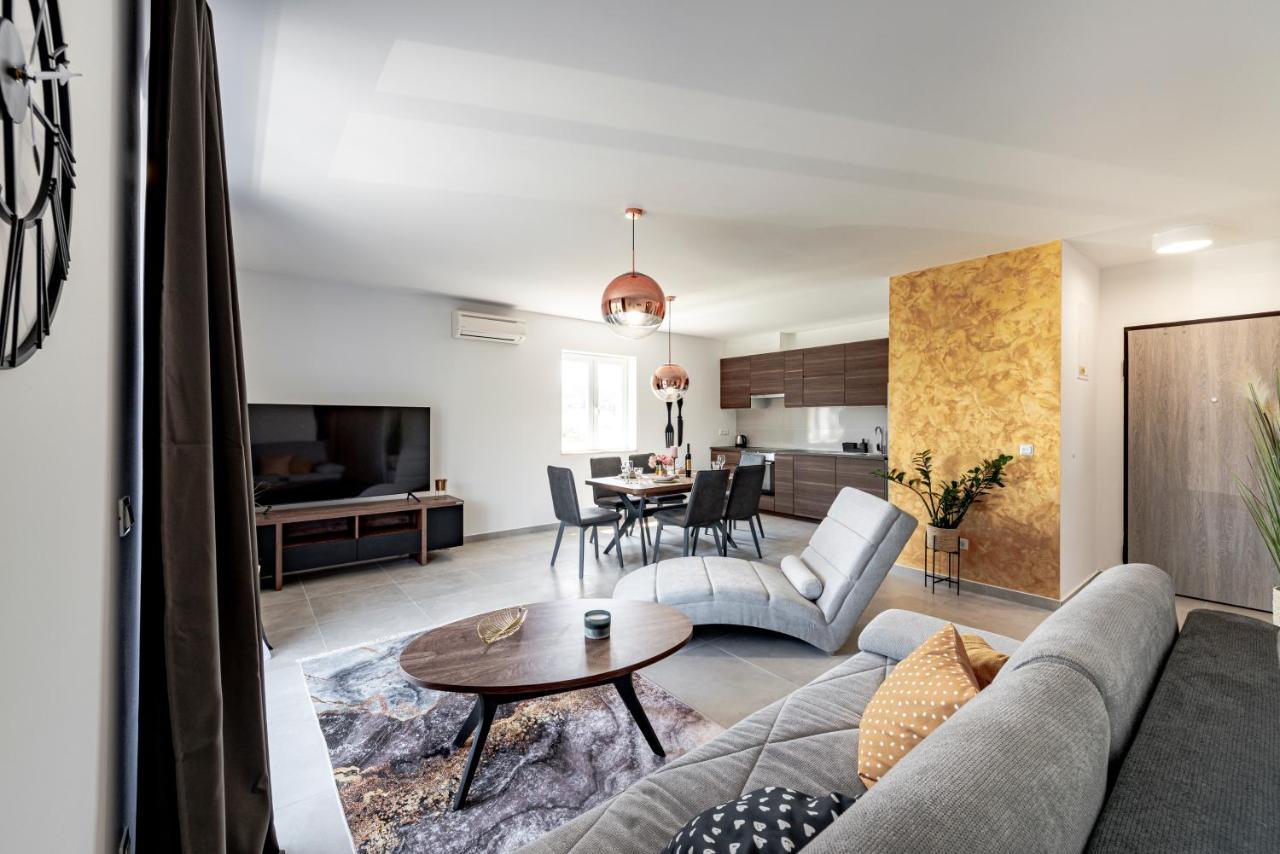 Villa Gold Residence 1 مْليني المظهر الخارجي الصورة